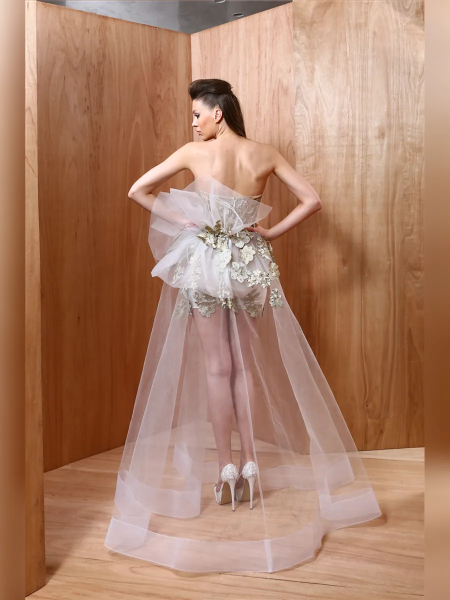 Look 1
