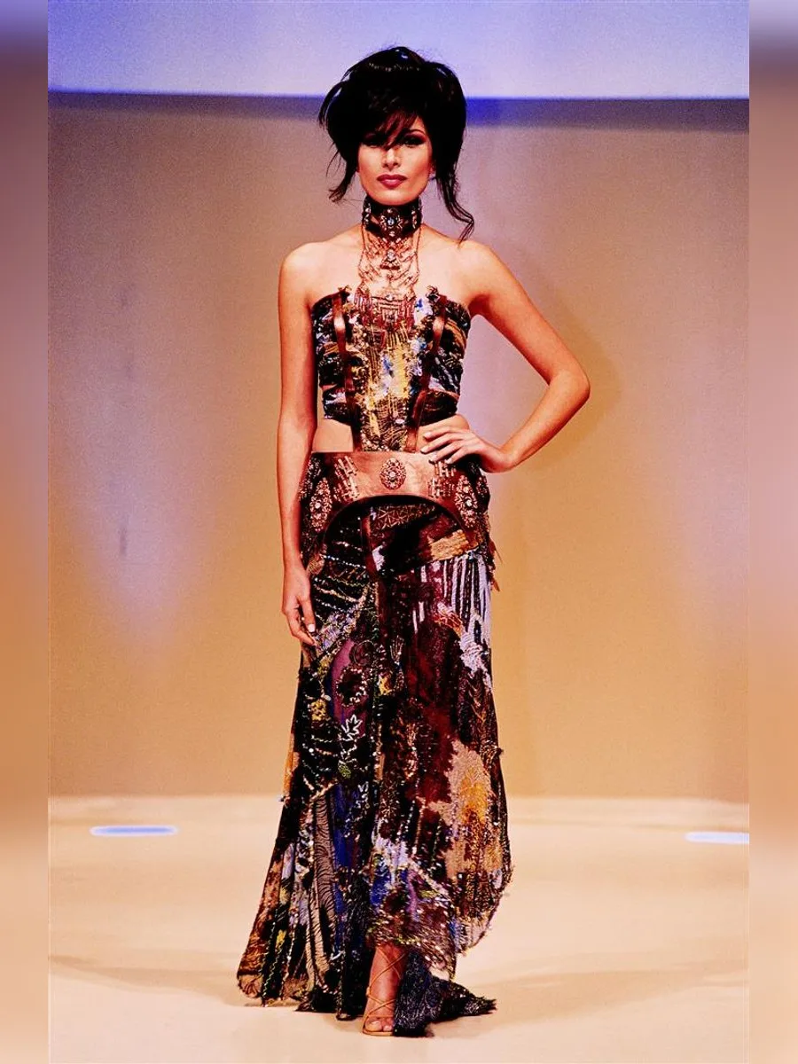 Look 18
