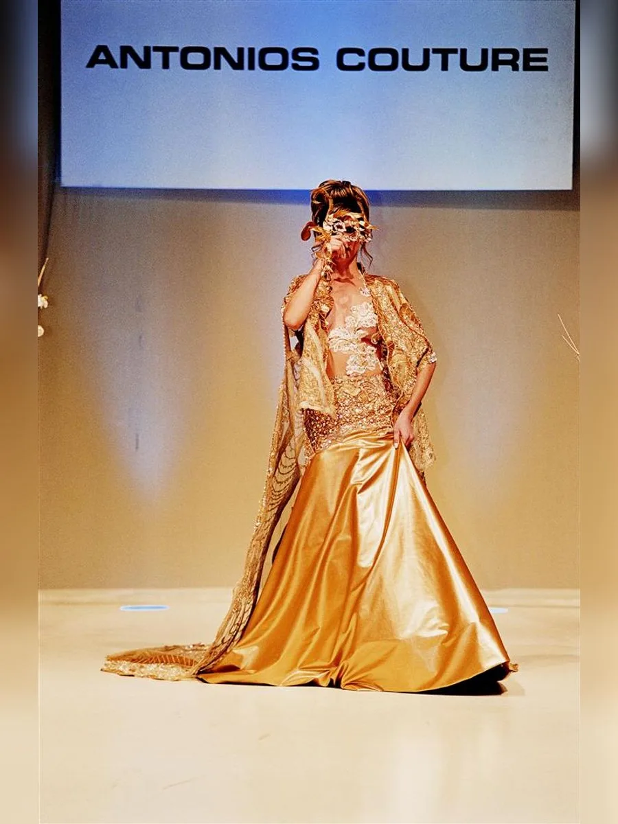 Look 30