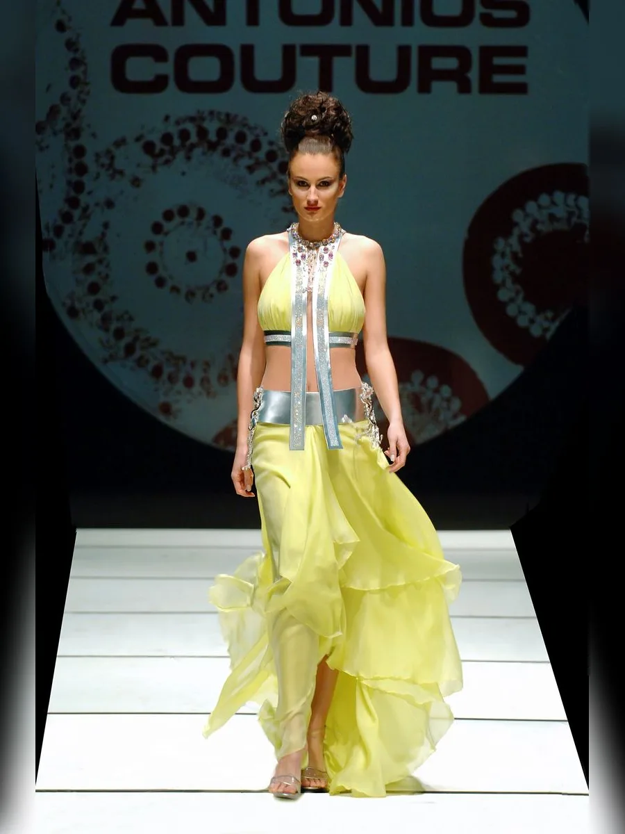 Look 15