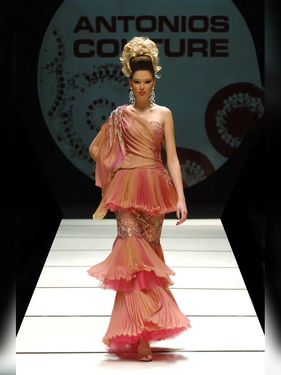 Look 19