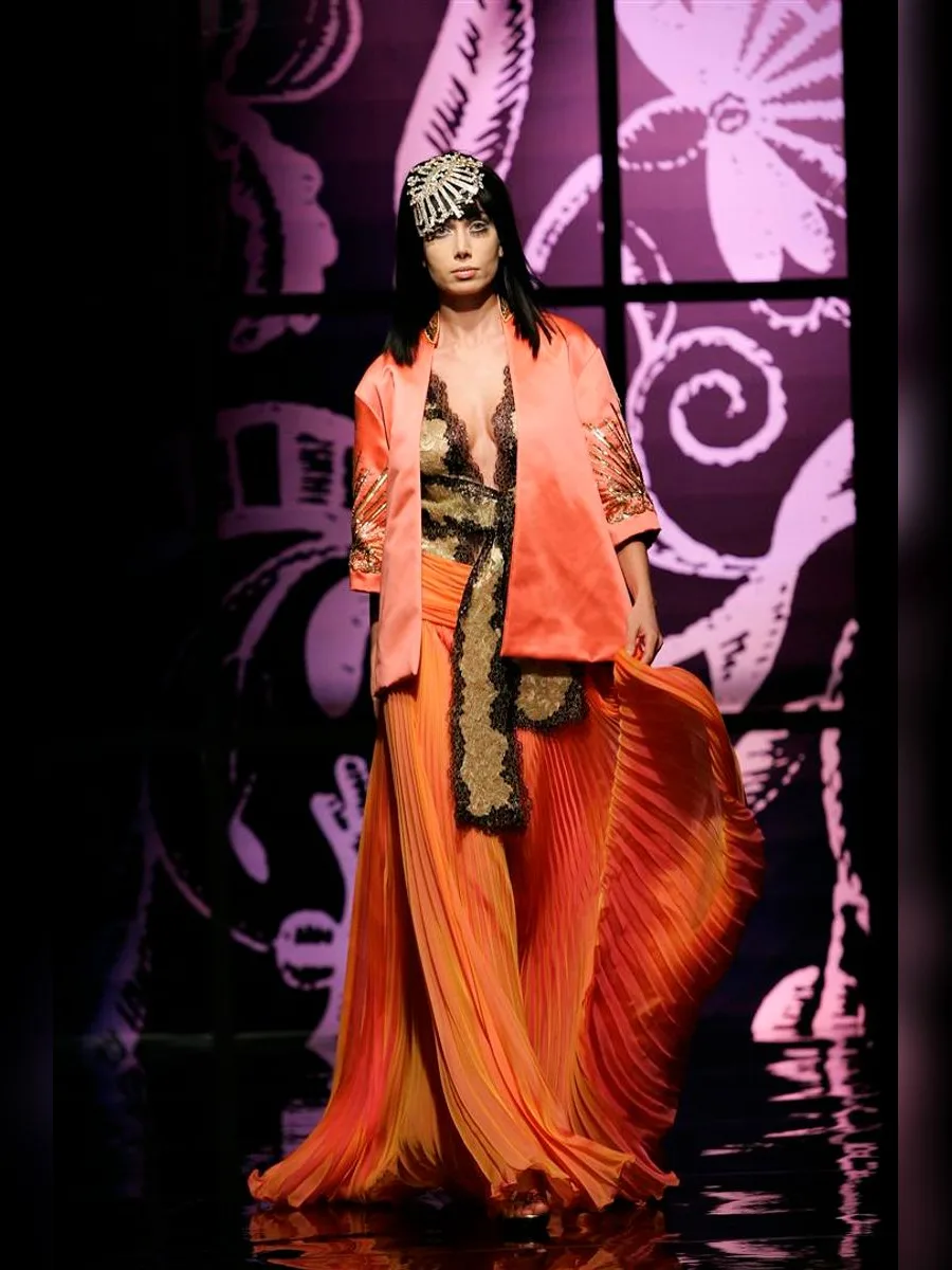 Look 27
