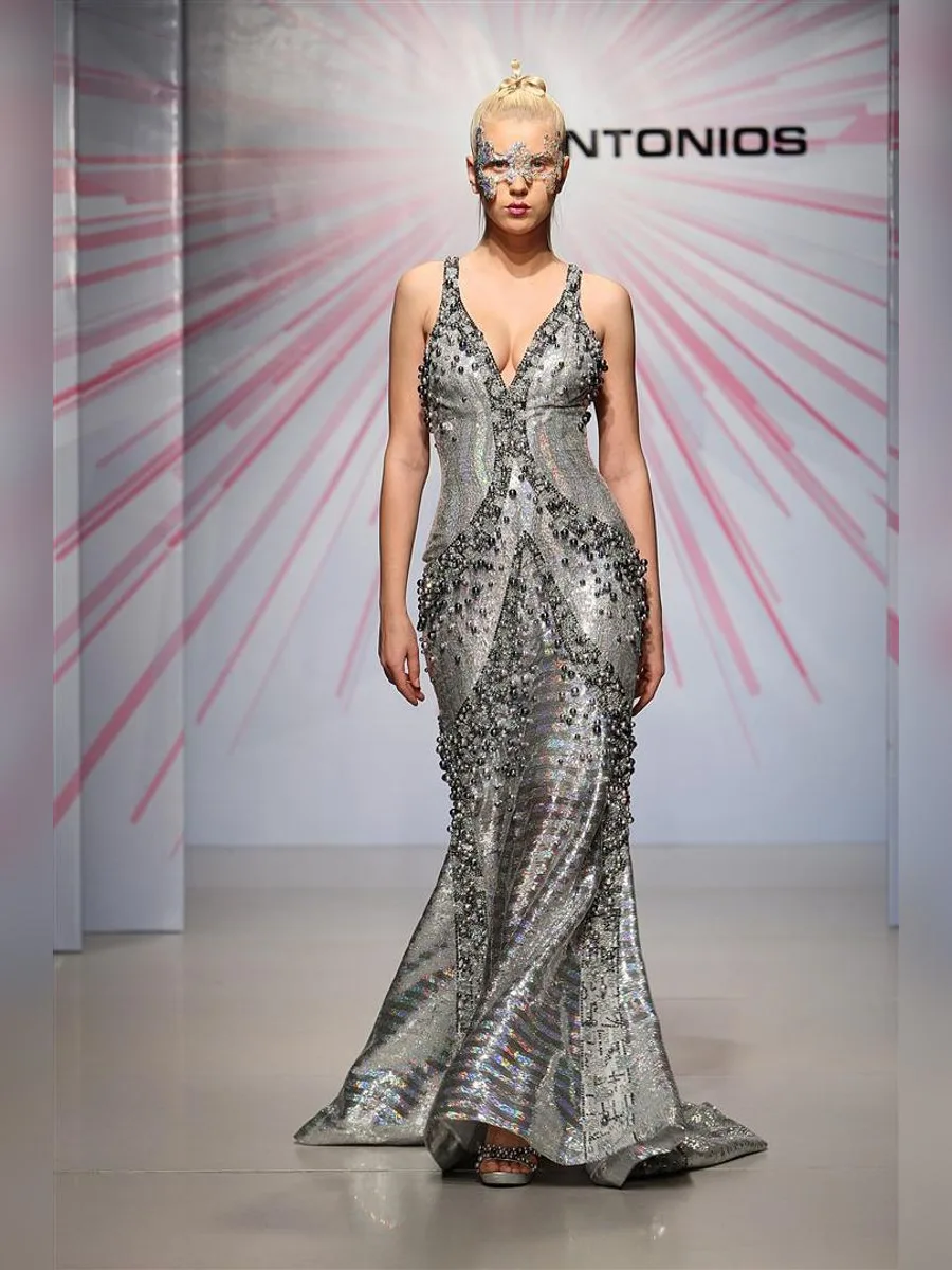 Look 10