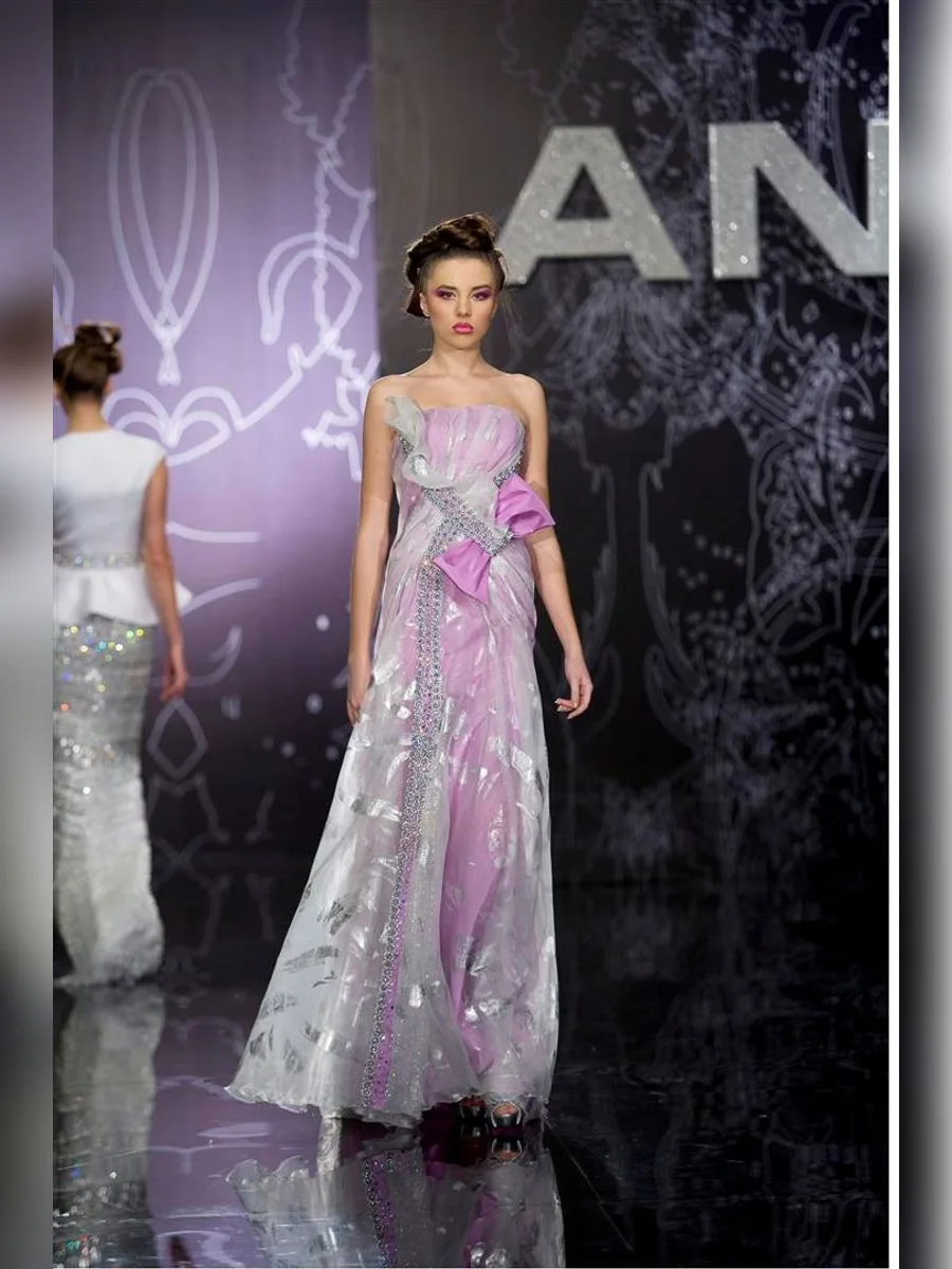 Look 16